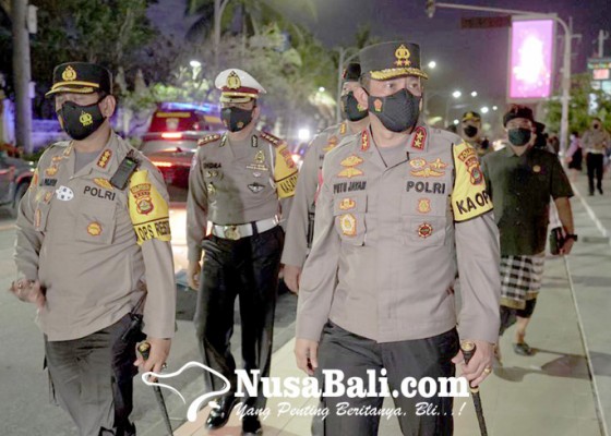 Nusabali.com - malam-tahun-baru-kapolda-patroli-di-kuta