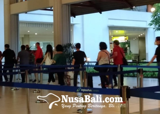 Nusabali.com - libur-nataru-berakhir-hari-ini-diprediksi-13-ribu-wisatawan-tinggalkan-bali