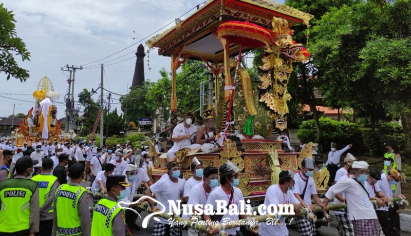 www.nusabali.com-palebon-bupati-cok-gde-agung-taat-prokes-covid-19