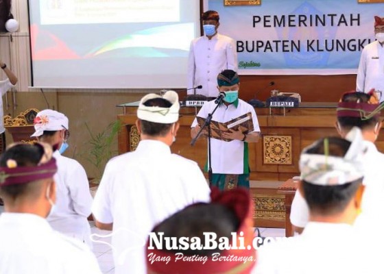 Nusabali.com - lantik-21-pejabat-bupati-suwirta-minta-tanamkan-konsep-pesaja