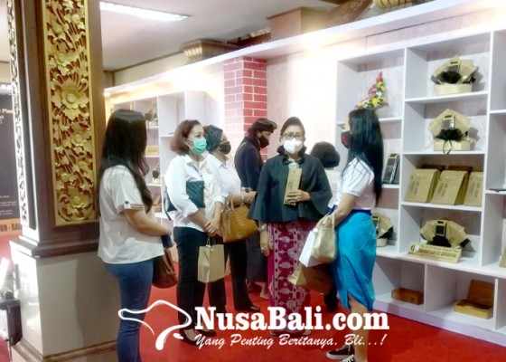 Nusabali.com - putri-koster-ajak-bersinergi-dengan-pemprov-bali-tangani-pandemi-covid-19