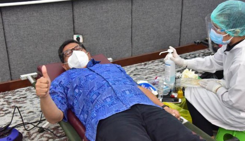 www.nusabali.com-ojk-bersama-ljk-gelar-donor-darah