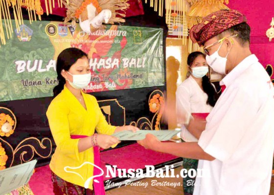 Nusabali.com - rayakan-bulan-bahasa-bali-sman-1-amlapura-gelar-5-wimbakara