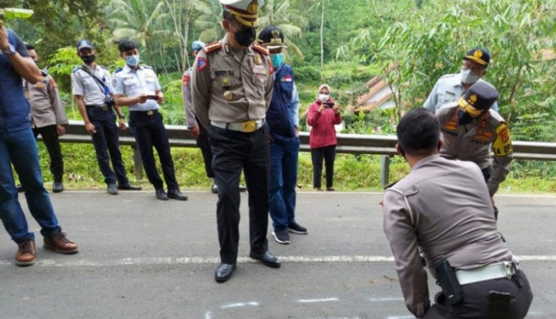 www.nusabali.com-korban-bus-rombongan-pelajar-bertambah-menjadi-27-orang-meninggal-dunia