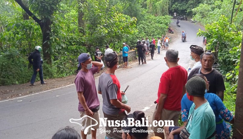 www.nusabali.com-tiap-hari-didatangi-juru-tenung