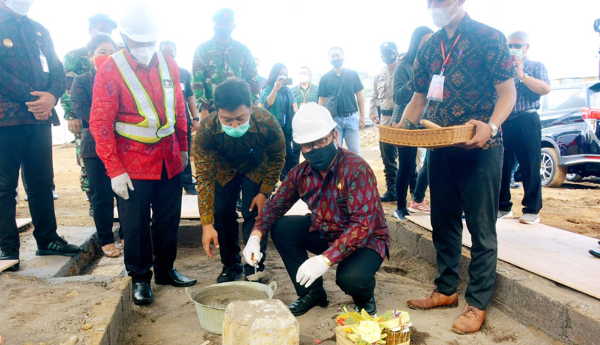 Nusabalicom Wagub Cok Ace Letakkan Batu Pertama Pembangunan Gedung 