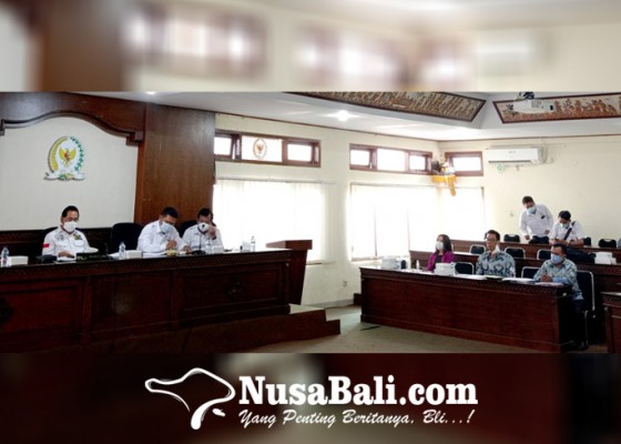 Nusabali.com - senator-gede-agung-terima-aspirasi-bmps-bali