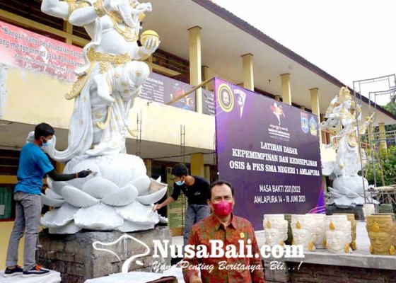 Nusabali.com - sman-1-amlapura-bangun-patung-saraswati-dan-ganesha